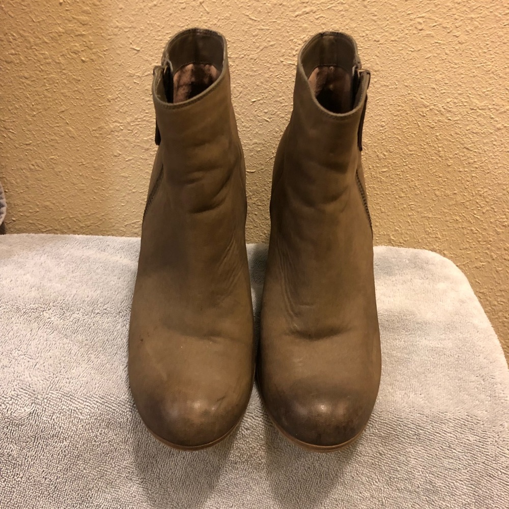 Size 8.5 BP Booties